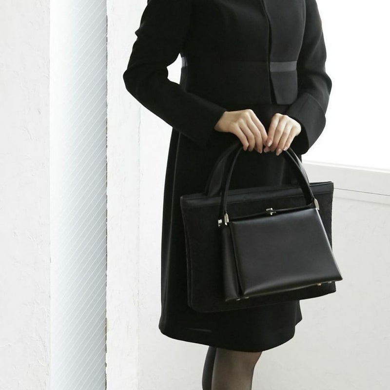 ブラックフォーマルバッグの選び方・マナー